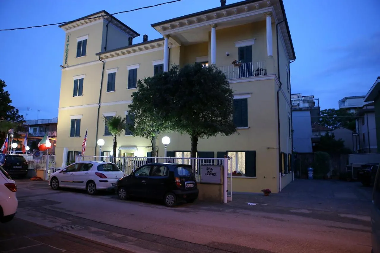 Hotel La Torre Римини